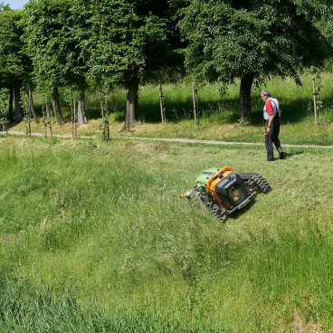 Domluvte si předvedení stroje Green Climber přímo u Vás!