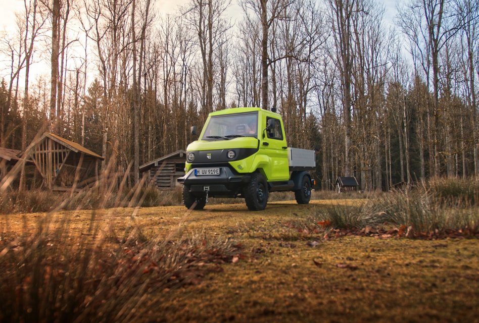 Autíčkář.cz otestoval náš elektromobil EVUM