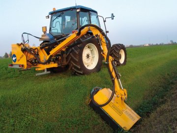 Příkopové rameno FOX PROFI 450