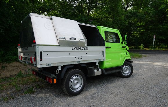 Užitkový elektromobil EVUM aCar 4x4