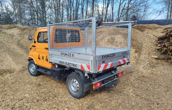 Užitkový elektromobil EVUM
