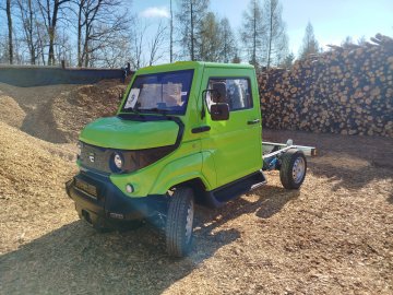 Užitkový elektromobil EVUM