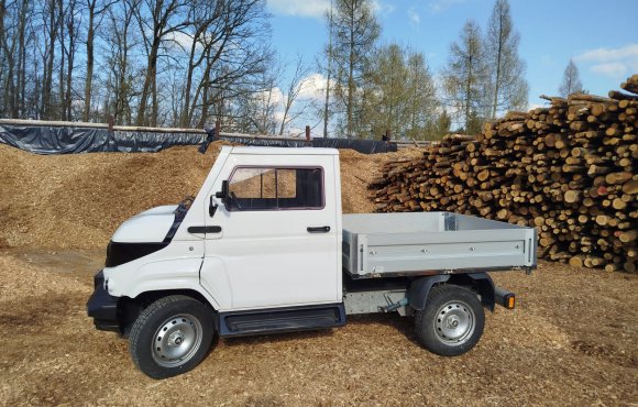 Užitkový elektromobil EVUM