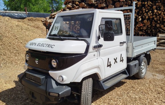 Užitkový elektromobil EVUM