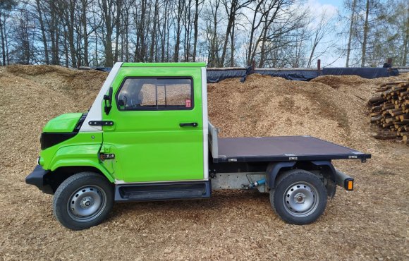 Užitkový elektromobil EVUM