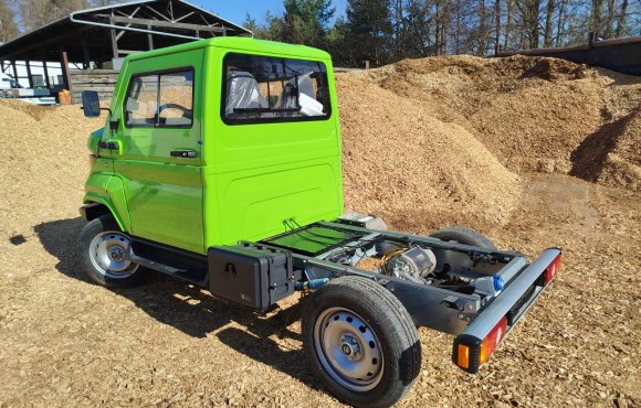 Užitkový elektromobil EVUM